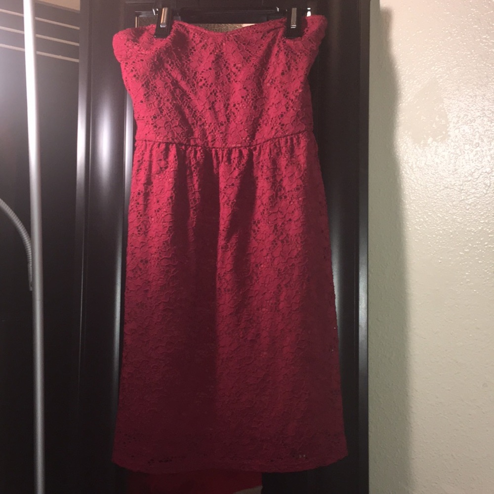 Red lace dress 💋
